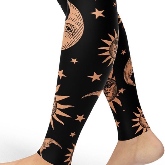 GearDen Celestial Symbol Leggings SZ M - Picture 2 of 7